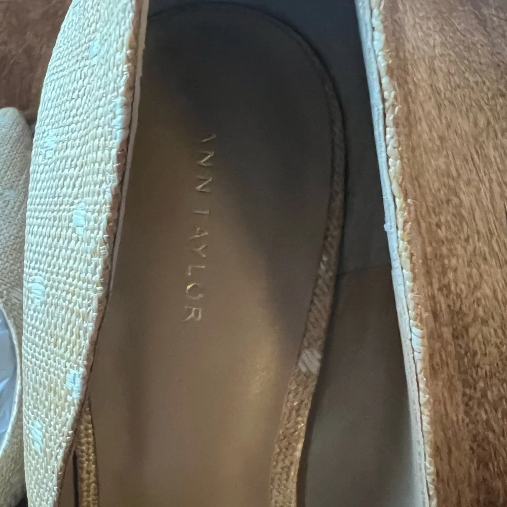 Ann Taylor pump - Picture 5 of 6